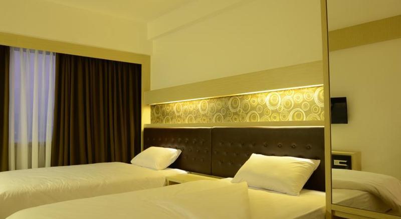 Star Hotel Semarang Luaran gambar